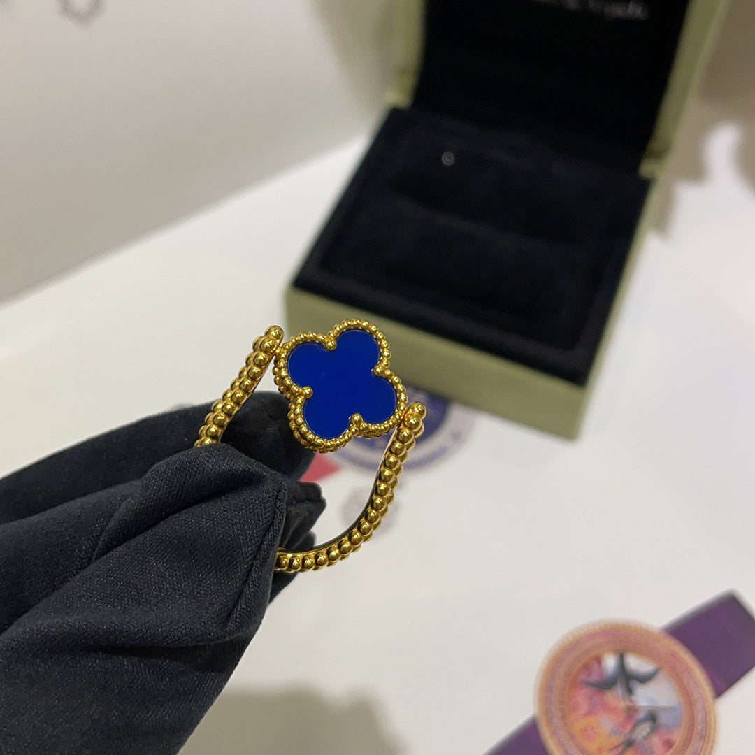 CLOVER RIVERSIBLE BLUE AGATE RING