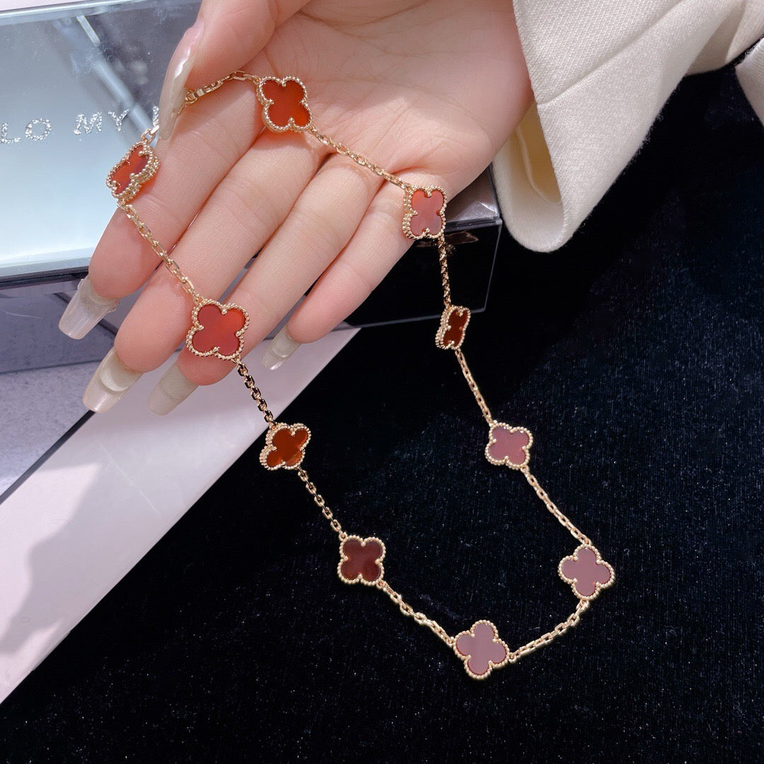 CLOVER 10 MOTIFS CARNELIAN NECKLACE